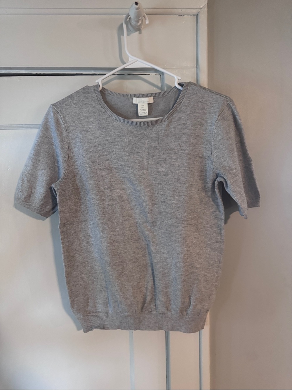 H&M Gray Short-Sleeve Knit Top